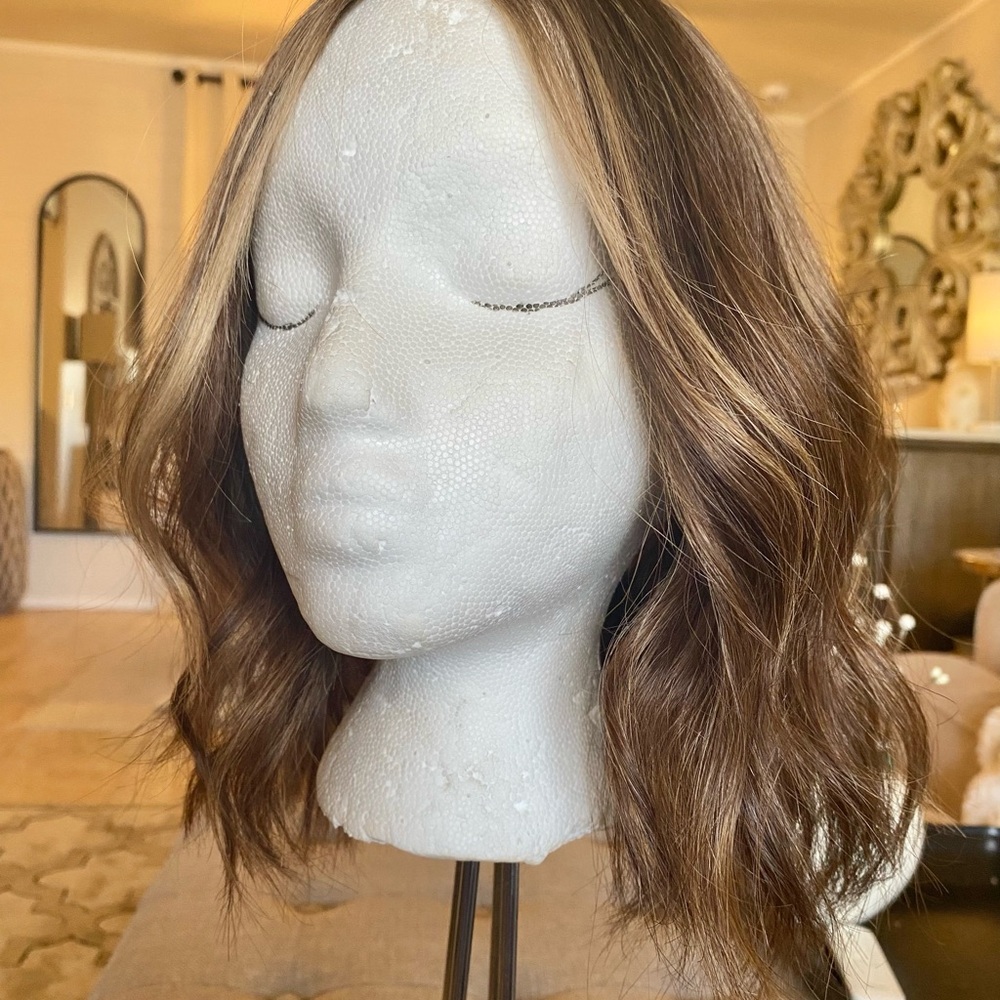 100% Human Hair Topper Excellent! Uniwigs brand - Salon Cut Summer Bob